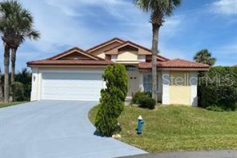 House in Palm Coast, Florida 3 bedrooms, 168.34 sq.m. № 1846584 - photo 1