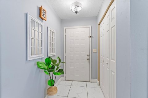 Condo in Kissimmee, Florida, 2 bedrooms  № 1919327 - photo 21