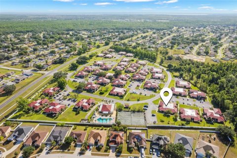 Condo in Kissimmee, Florida, 2 bedrooms  № 1919327 - photo 25