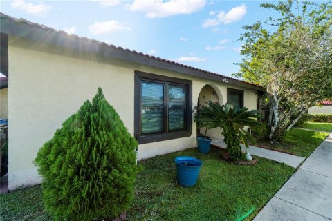Condo in Kissimmee, Florida, 2 bedrooms  № 1919327 - photo 9