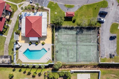 Condo in Kissimmee, Florida, 2 bedrooms  № 1919327 - photo 3