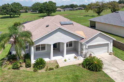House in Clermont, Florida 3 bedrooms, 217.76 sq.m. № 1919885 - photo 3