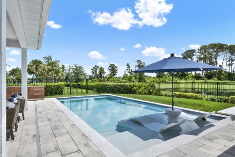 House in Windermere, Florida 5 bedrooms, 300.26 sq.m. № 1805843 - photo 16