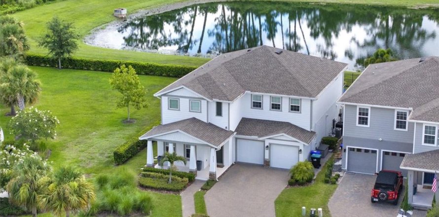 House in Windermere, Florida 5 bedrooms, 300.26 sq.m. № 1805843