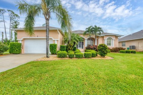 House in Rotonda, Florida 4 bedrooms, 240.15 sq.m. № 1820876 - photo 5