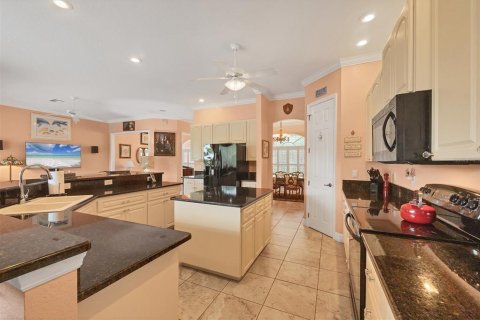 House in Rotonda, Florida 4 bedrooms, 240.15 sq.m. № 1820876 - photo 17
