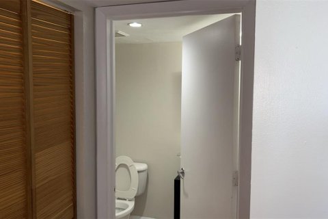 Copropriété à vendre à Clearwater, Floride: 2 chambres, 80.82 m2 № 2259537 - photo 18
