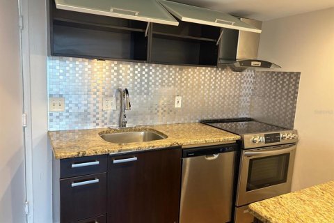 Copropriété à vendre à Clearwater, Floride: 2 chambres, 80.82 m2 № 2259537 - photo 5