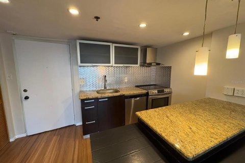 Copropriété à vendre à Clearwater, Floride: 2 chambres, 80.82 m2 № 2259537 - photo 3