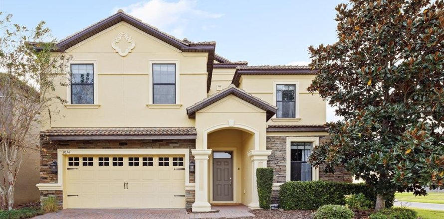Villa ou maison à Davenport, Floride 8 chambres, 363.15 m2 № 2129099