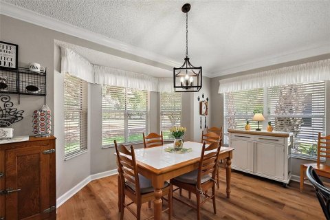 House in The Villages, Florida 2 bedrooms, 159.05 sq.m. № 1810937 - photo 9