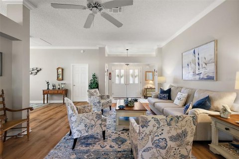 House in The Villages, Florida 2 bedrooms, 159.05 sq.m. № 1810937 - photo 13