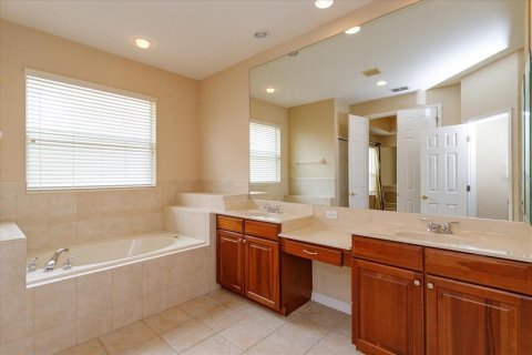 Casa en alquiler en Windermere, Florida, 4 dormitorios, 292.08 m2 № 1844748 - foto 15