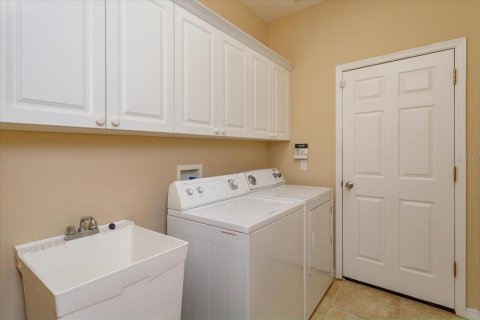 Casa en alquiler en Windermere, Florida, 4 dormitorios, 292.08 m2 № 1844748 - foto 25