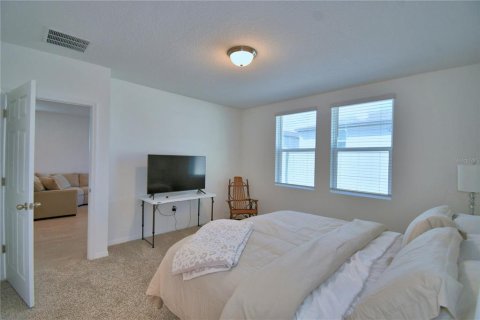 House in Haines City, Florida 4 bedrooms, 156.82 sq.m. № 2226863 - photo 17