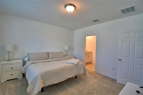 House in Haines City, Florida 4 bedrooms, 156.82 sq.m. № 2226863 - photo 18