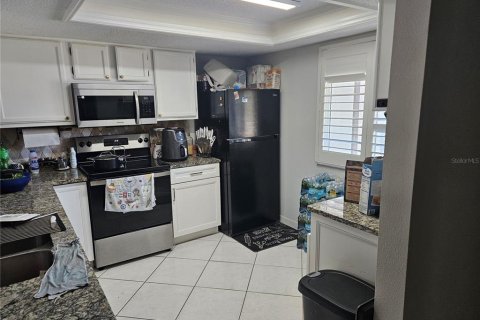 House in Palm Harbor, Florida 2 bedrooms, 95.69 sq.m. № 2166030 - photo 2
