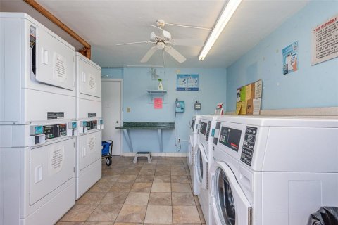 Condo in Titusville, Florida, 2 bedrooms  № 1722639 - photo 27