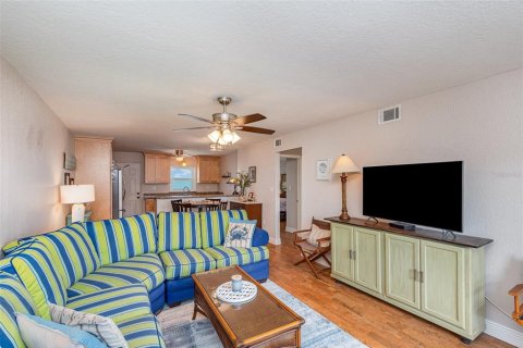 Condo in Titusville, Florida, 2 bedrooms  № 1722639 - photo 6