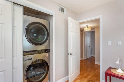 Condo in Titusville, Florida, 2 bedrooms  № 1722639 - photo 21