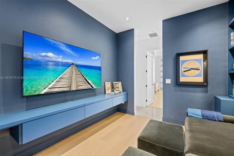 Condominio en venta en Miami, Florida, 3 dormitorios, 176.51 m2 № 1869974 - foto 19
