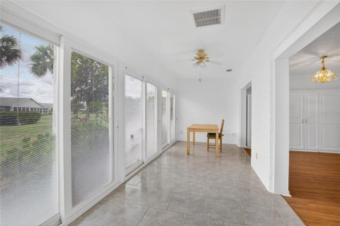 Купить кондоминиум в Сан-Сити-Центр, Флорида 7 комнат, 93.65м2, № 2238865 - фото 16