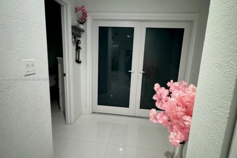 Copropriété à vendre à Miami, Floride: 3 chambres, 108.23 m2 № 1920881 - photo 3