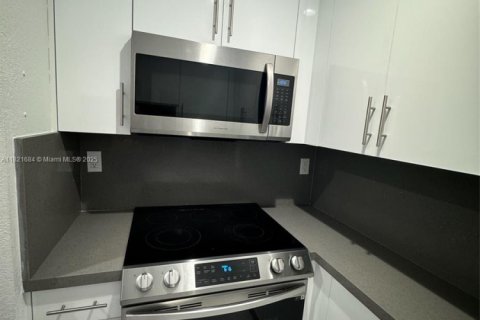 Copropriété à vendre à Miami, Floride: 3 chambres, 108.23 m2 № 1920881 - photo 5