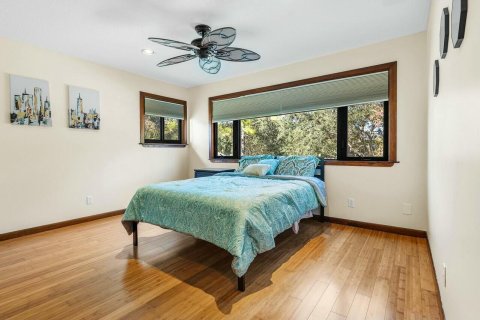 House in Lake Worth, Florida 7 bedrooms, 412.11 sq.m. № 2173935 - photo 30