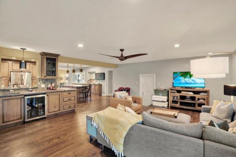 Casa en venta en Temple Terrace, Florida, 4 dormitorios, 278.71 m2 № 2383365 - foto 18