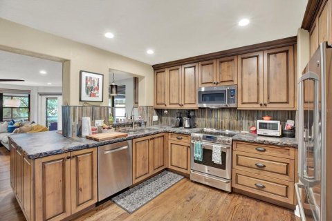 Casa en venta en Temple Terrace, Florida, 4 dormitorios, 278.71 m2 № 2383365 - foto 9