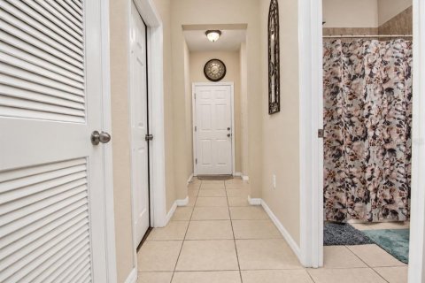 Villa ou maison à louer à Ocoee, Floride: 4 chambres, 254.55 m2 № 2416767 - photo 22