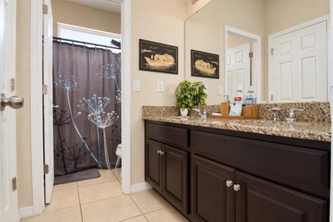 Villa ou maison à louer à Ocoee, Floride: 4 chambres, 254.55 m2 № 2416767 - photo 13