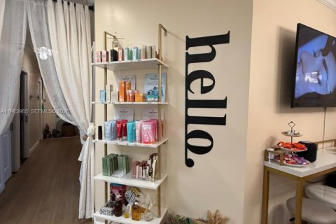 Купить коммерческую недвижимость в Бока-Ратон, Флорида № 2063222 - фото 3