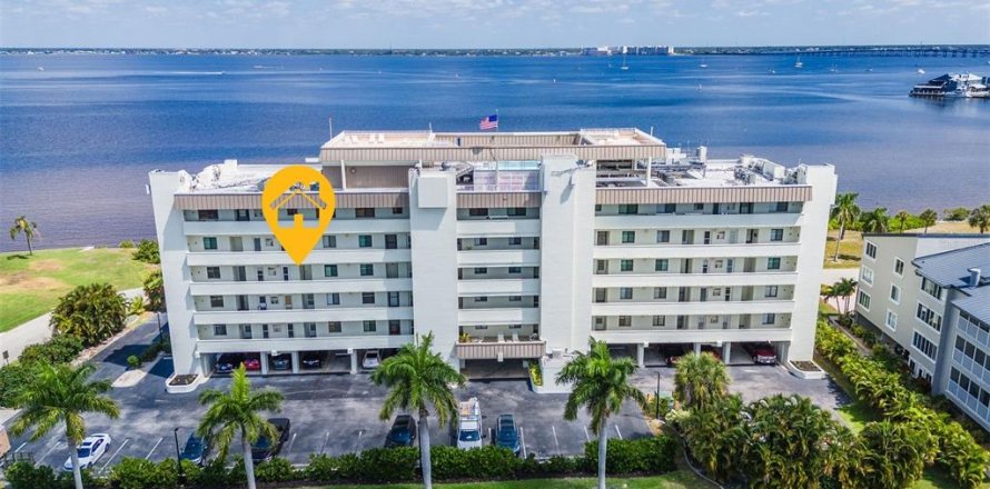 Condo à Punta Gorda, Floride, 2 chambres  № 2313222
