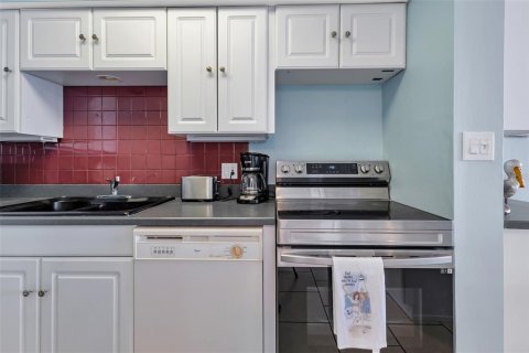 Copropriété à vendre à Punta Gorda, Floride: 2 chambres, 91.79 m2 № 2313222 - photo 18