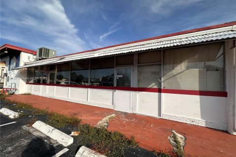 Negocio en alquiler en Hollywood, Florida № 788740 - foto 1