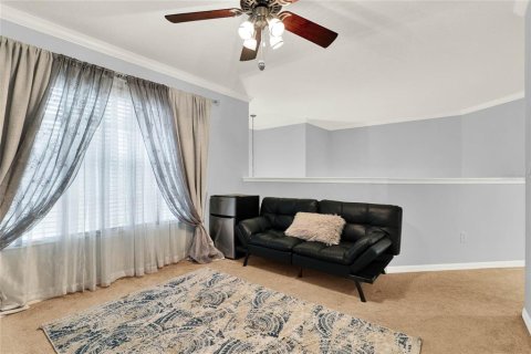 House in Casselberry, Florida 3 bedrooms, 234.86 sq.m. № 1546174 - photo 30