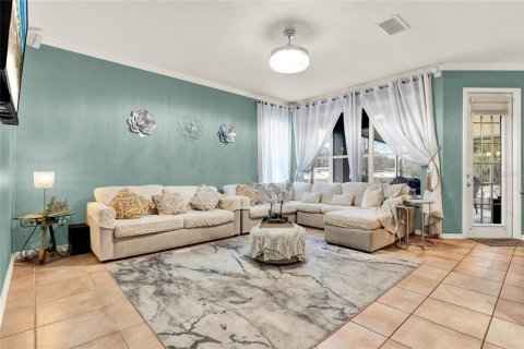 House in Casselberry, Florida 3 bedrooms, 234.86 sq.m. № 1546174 - photo 10
