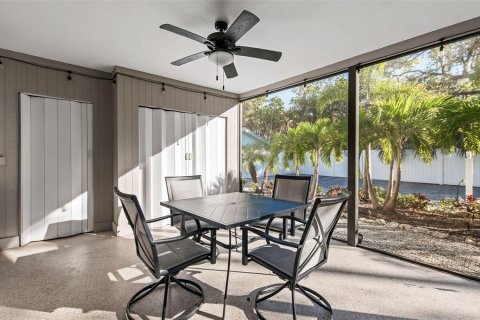 Villa ou maison à vendre à Sarasota, Floride: 2 chambres, 65.03 m2 № 2232962 - photo 22