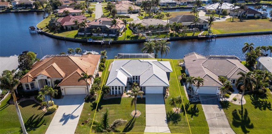 Casa en Punta Gorda, Florida 4 dormitorios, 172.98 m2 № 1528541
