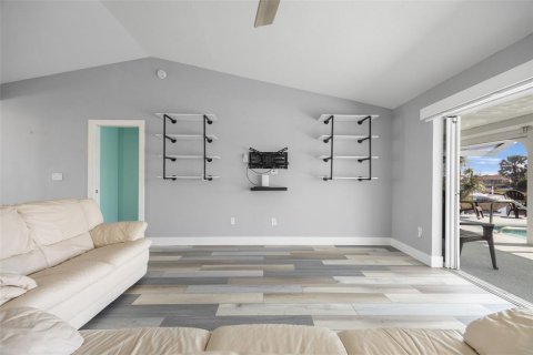 Casa en venta en Punta Gorda, Florida, 4 dormitorios, 172.98 m2 № 1528541 - foto 12