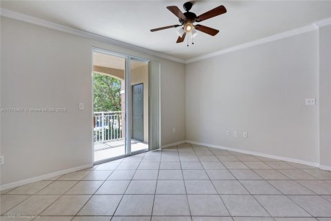 Condo in West Palm Beach, Florida, 3 bedrooms  № 1860828 - photo 8