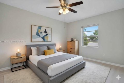 House in Miami Gardens, Florida 2 bedrooms, 93.65 sq.m. № 2007394 - photo 23