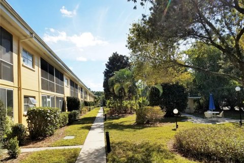 Condo in Sarasota, Florida, 2 bedrooms  № 1809906 - photo 21