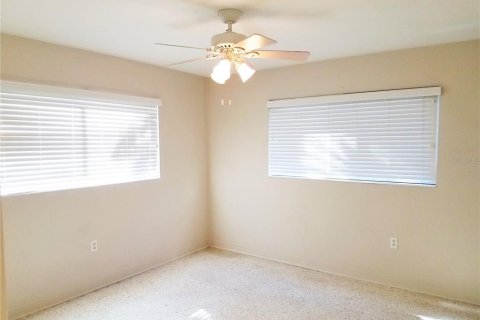 Condo in Sarasota, Florida, 2 bedrooms  № 1809906 - photo 15