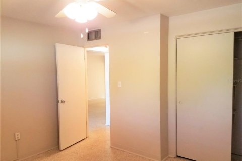 Condo in Sarasota, Florida, 2 bedrooms  № 1809906 - photo 11