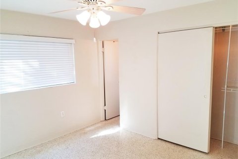 Condo in Sarasota, Florida, 2 bedrooms  № 1809906 - photo 16