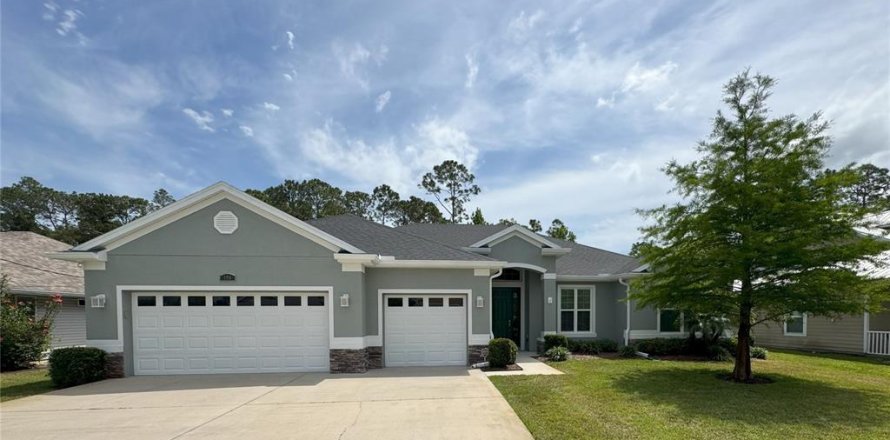 House in Palm Coast, Florida 4 bedrooms, 230.68 sq.m. № 1789095