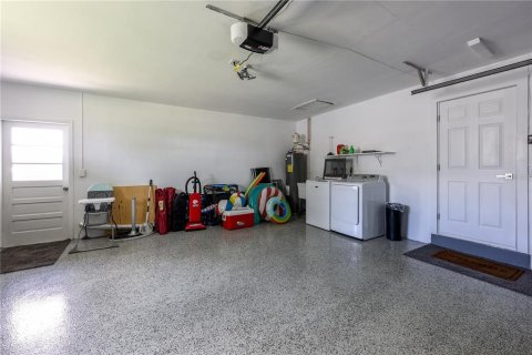 Casa en venta en Cape Coral, Florida, 3 dormitorios, 127.28 m2 № 1915158 - foto 28
